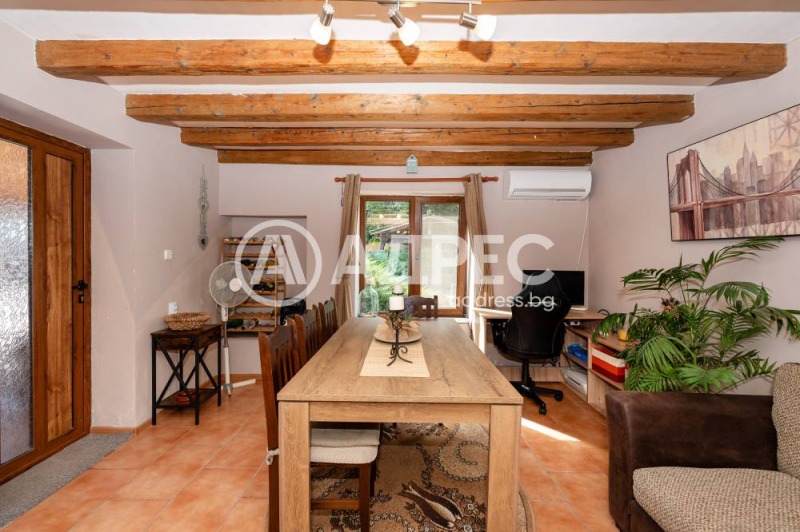 Продава КЪЩА, с. Дълбок извор, област Пловдив, снимка 9 - Къщи - 52604202