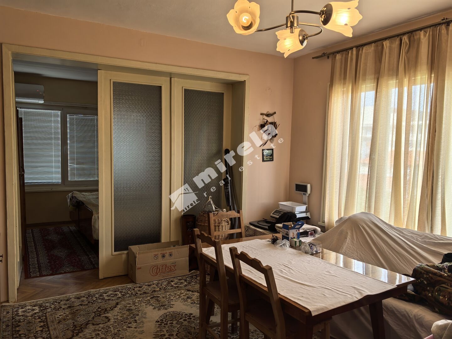 Продава ЕТАЖ ОТ КЪЩА, гр. Ямбол, Център, снимка 5 - Етаж от къща - 54078790