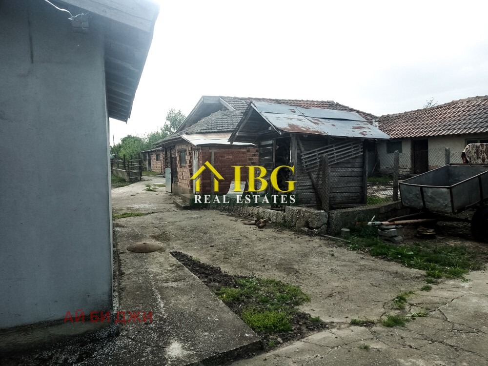 Продава КЪЩА, гр. Генерал Тошево, област Добрич, снимка 13 - Къщи - 56528702
