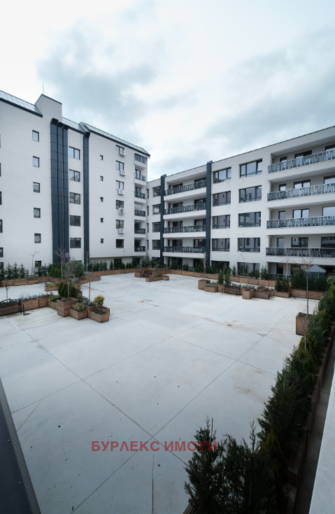 Продава 3-СТАЕН, гр. Варна, Централна поща, снимка 12 - Апартаменти - 55306005