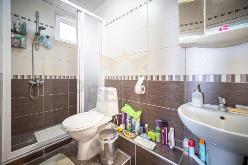 Продава КЪЩА, гр. Балчик, област Добрич, снимка 11 - Къщи - 52286573