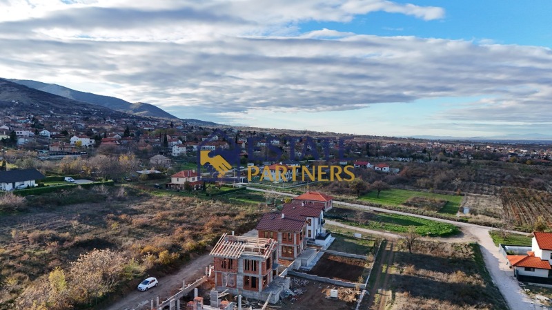 Продава КЪЩА, с. Брестник, област Пловдив, снимка 2 - Къщи - 52655924