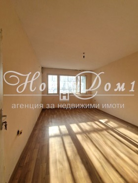 3+ bedroom Vazrazhdane 1, Varna 1