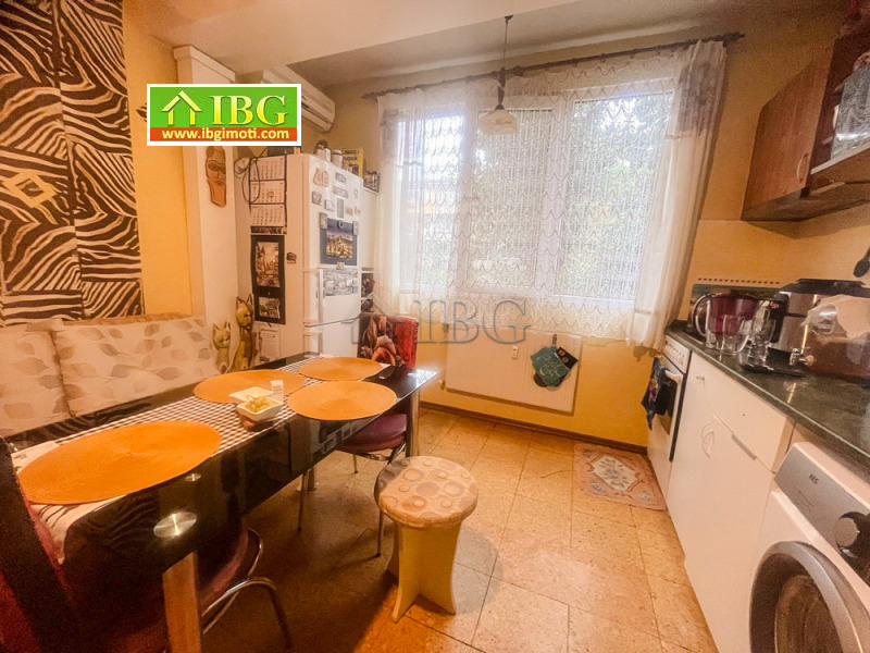 Продава  2-стаен град Русе , Здравец , 62 кв.м | 24636569 - изображение [3]