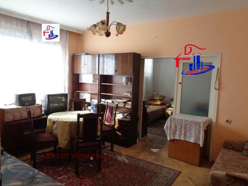 Продава  2-стаен град Шумен , Математическа гимназия , 53 кв.м | 96809570