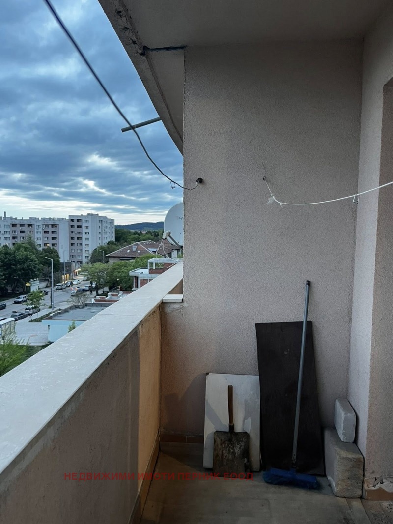 Eladó  1 hálószoba Pernik , Iztok , 62 négyzetméter | 49438110