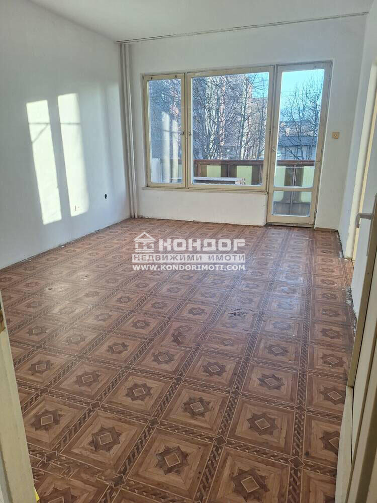 Продава 3-СТАЕН, гр. Пловдив, Кючук Париж