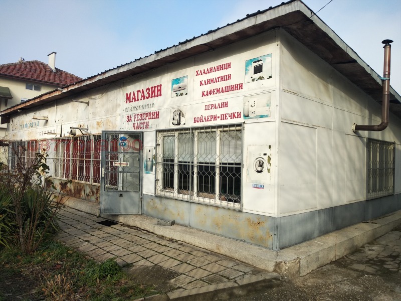 Продава МАГАЗИН в област Хасково, гр. Димитровград - 699 кв.м / 200 000 € » 391 166.00 лв.