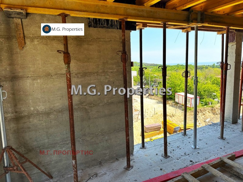 Продается  3 спальни Варна , к.к. Св.Св. Константин и Елена , 117 кв.м | 52471307 - изображение [12]