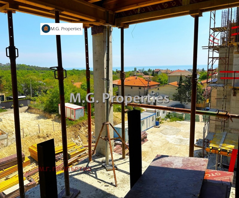 Продается  3 спальни Варна , к.к. Св.Св. Константин и Елена , 117 кв.м | 52471307 - изображение [15]