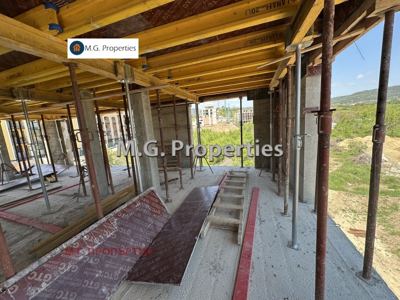 Продается  3 спальни Варна , к.к. Св.Св. Константин и Елена , 117 кв.м | 52471307 - изображение [13]