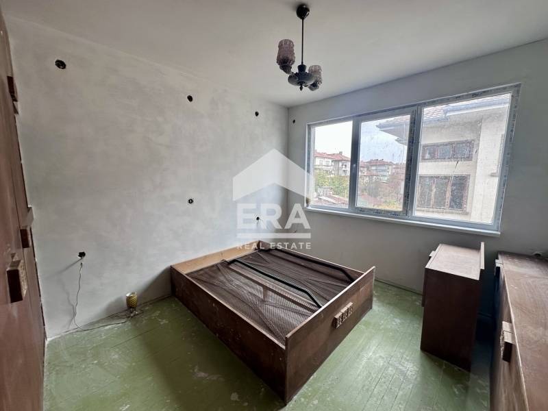 Продава 4-СТАЕН, гр. Велико Търново, Акация, снимка 6 - Апартаменти - 52442253