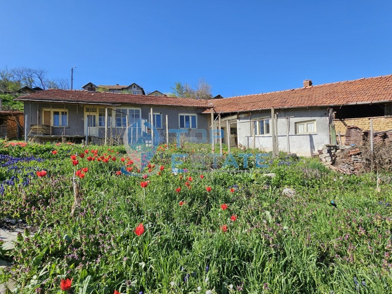 Продава КЪЩА в област Велико Търново, гр. Сухиндол - 160 кв.м / 17 900 € » 35 009.36 лв., ТОП ЕСТЕЙТ