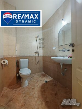 1 chambre Vazrajdane, Bourgas 8