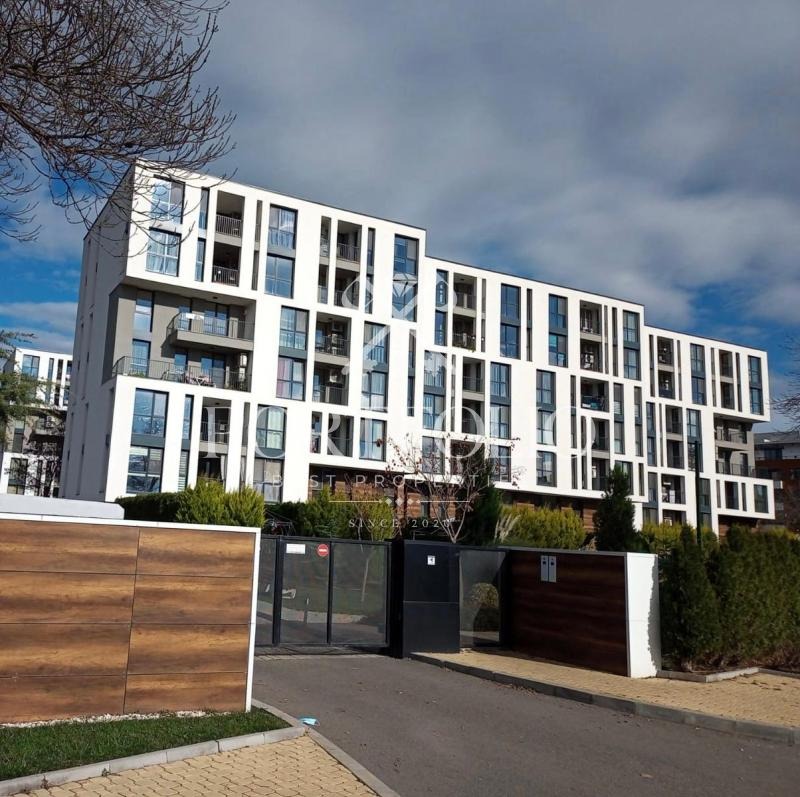 En venta  2 dormitorios Burgas , Sarafovo , 185 metros cuadrados | 78278947