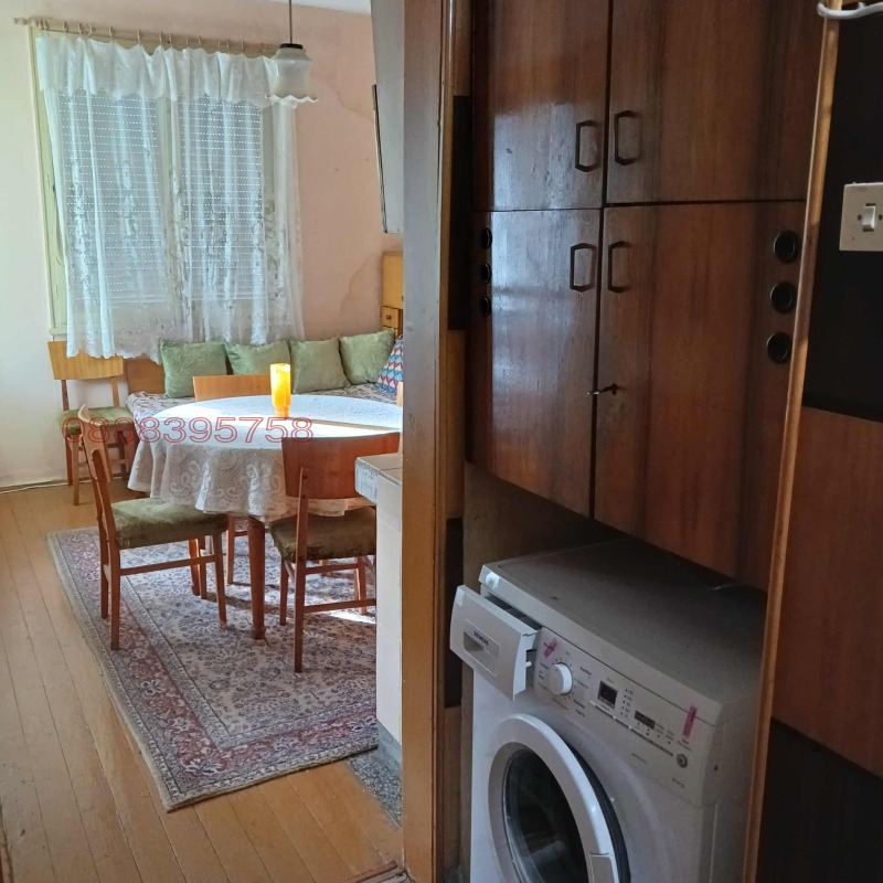 Продава ЕТАЖ ОТ КЪЩА, гр. Плевен, 9-ти квартал, снимка 5 - Етаж от къща - 52784831