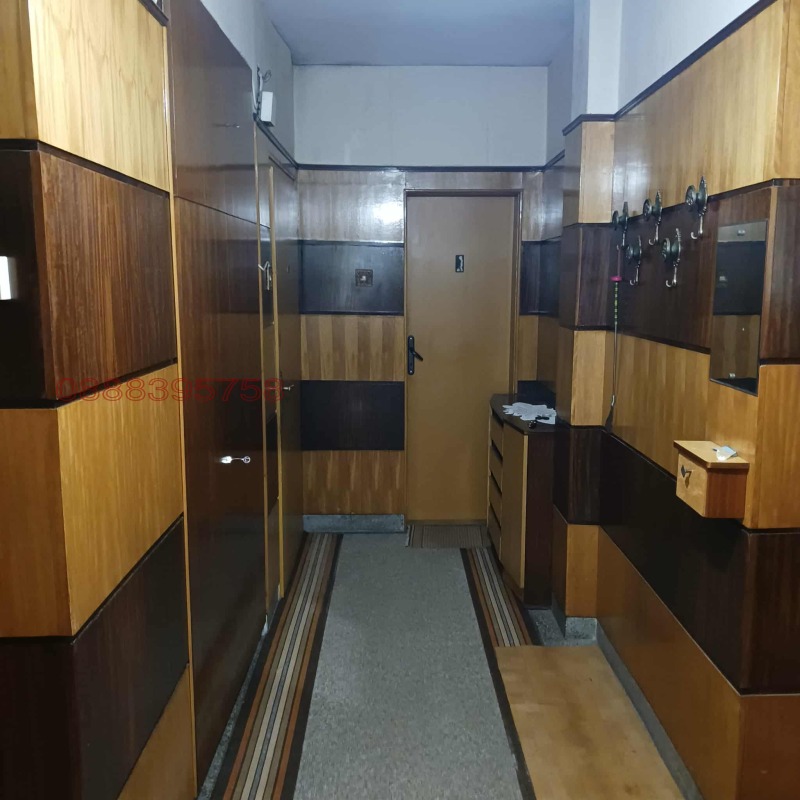 Продава ЕТАЖ ОТ КЪЩА, гр. Плевен, 9-ти квартал, снимка 10 - Етаж от къща - 52784831