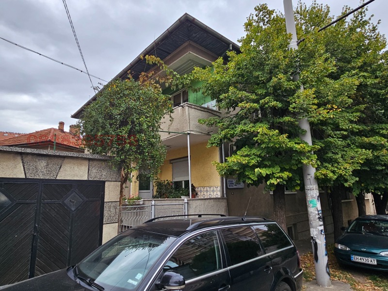 Продава ЕТАЖ ОТ КЪЩА, гр. Плевен, 9-ти квартал, снимка 3 - Етаж от къща - 52784831