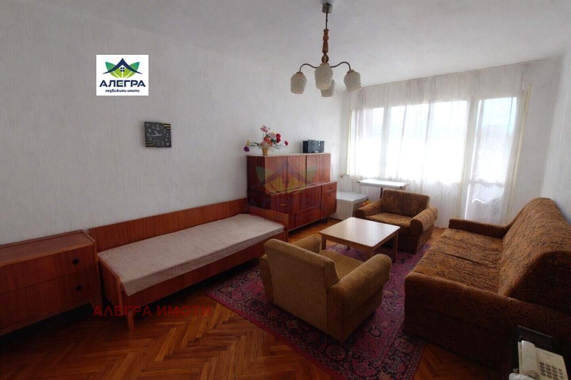 Продава 3-СТАЕН, гр. Пазарджик, Център, снимка 3 - Апартаменти - 53560923