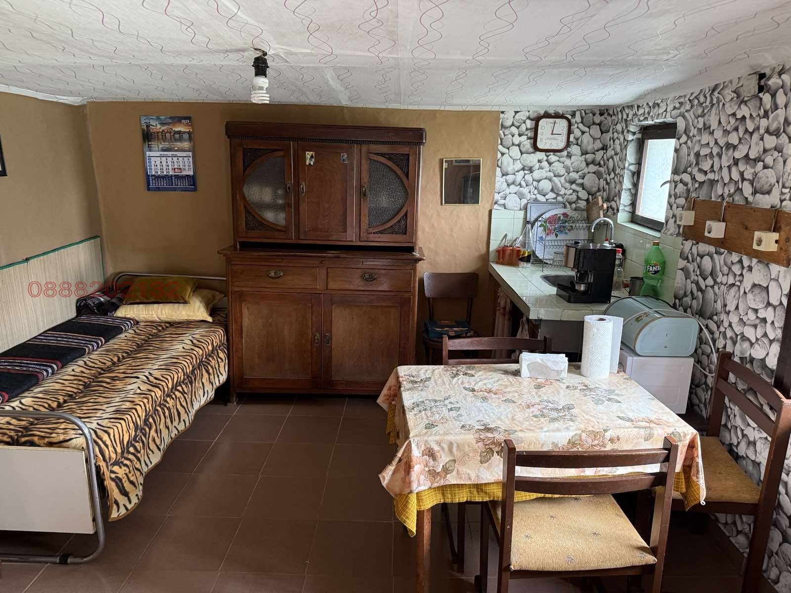 Продава КЪЩА, с. Долни Раковец, област Перник, снимка 14 - Къщи - 55923253