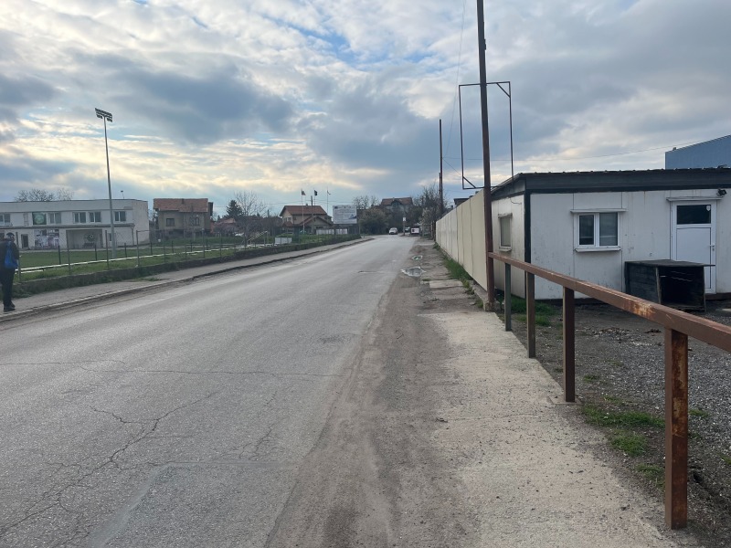 Продава ПРОМ. ПОМЕЩЕНИЕ в град София, гр. Нови Искър - 400 кв.м / 750 000 € » 1 466 872.50 лв., КЪМПАНИ 97