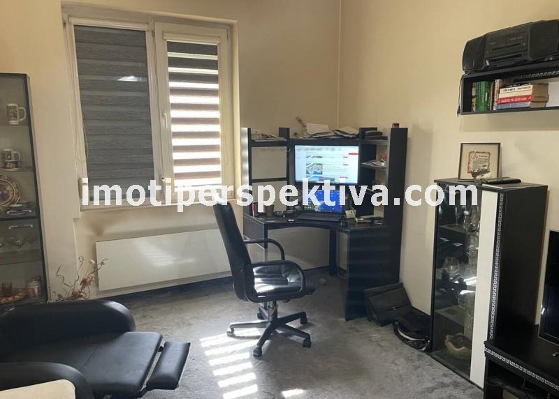 For Sale  1 bedroom Plovdiv , Tsentar , 80 sq.m | 87810837 - image [3]