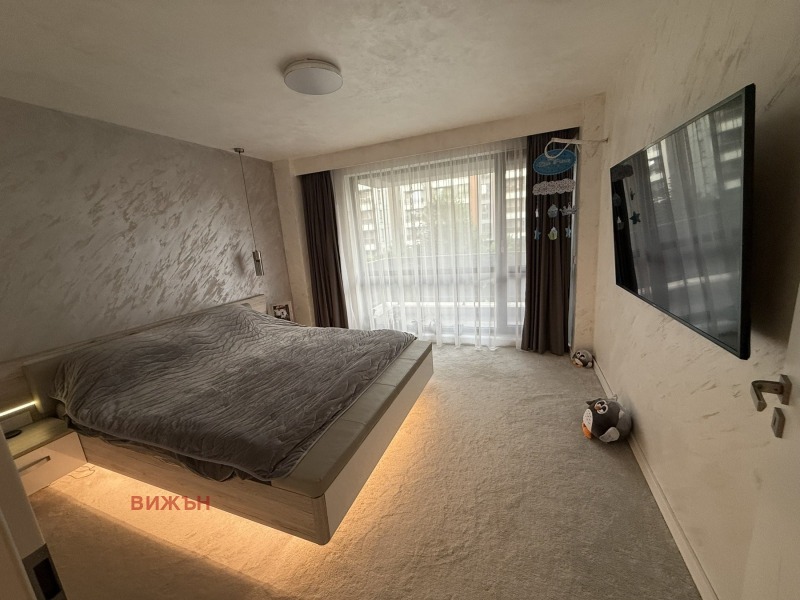 Продава  3-стаен град Перник , Изток , 132 кв.м | 35333865 - изображение [5]