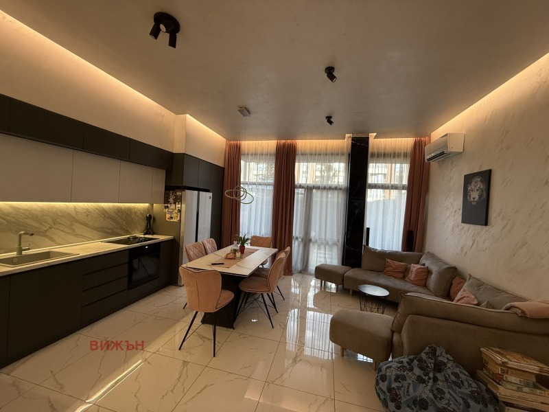 Продава  3-стаен град Перник , Изток , 132 кв.м | 35333865 - изображение [3]
