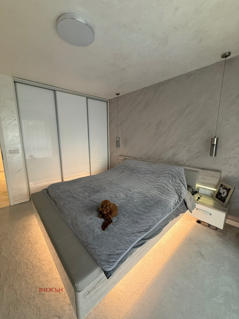 Продава  3-стаен град Перник , Изток , 132 кв.м | 35333865 - изображение [4]