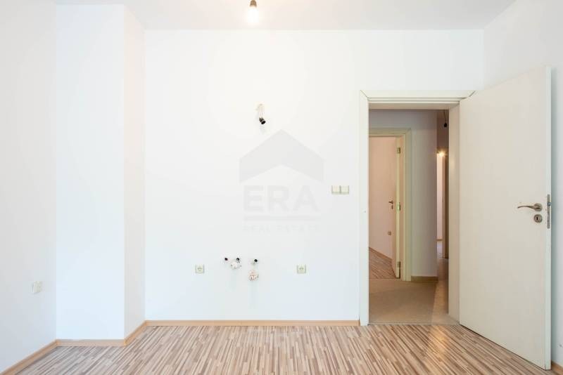 Продава 3-СТАЕН, гр. Варна, м-т Долна Трака, снимка 6 - Апартаменти - 53800556