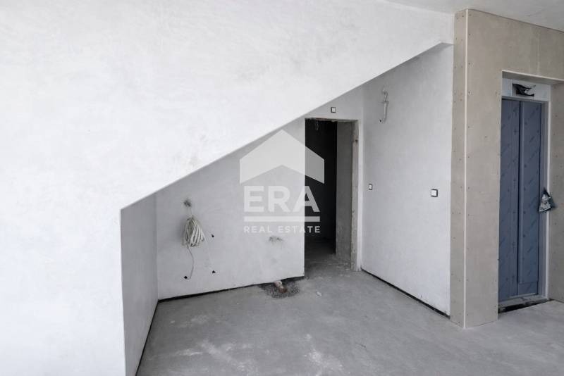 Продава 3-СТАЕН, гр. София, Център, снимка 2 - Апартаменти - 54143759