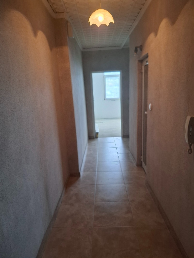 Продава  Многостаен град Варна , Възраждане 1 , 119 кв.м | 70501821 - изображение [9]