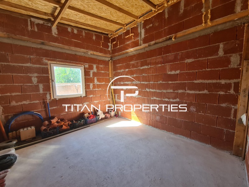 Продава КЪЩА, с. Калояново, област Пловдив, снимка 11 - Къщи - 52464084