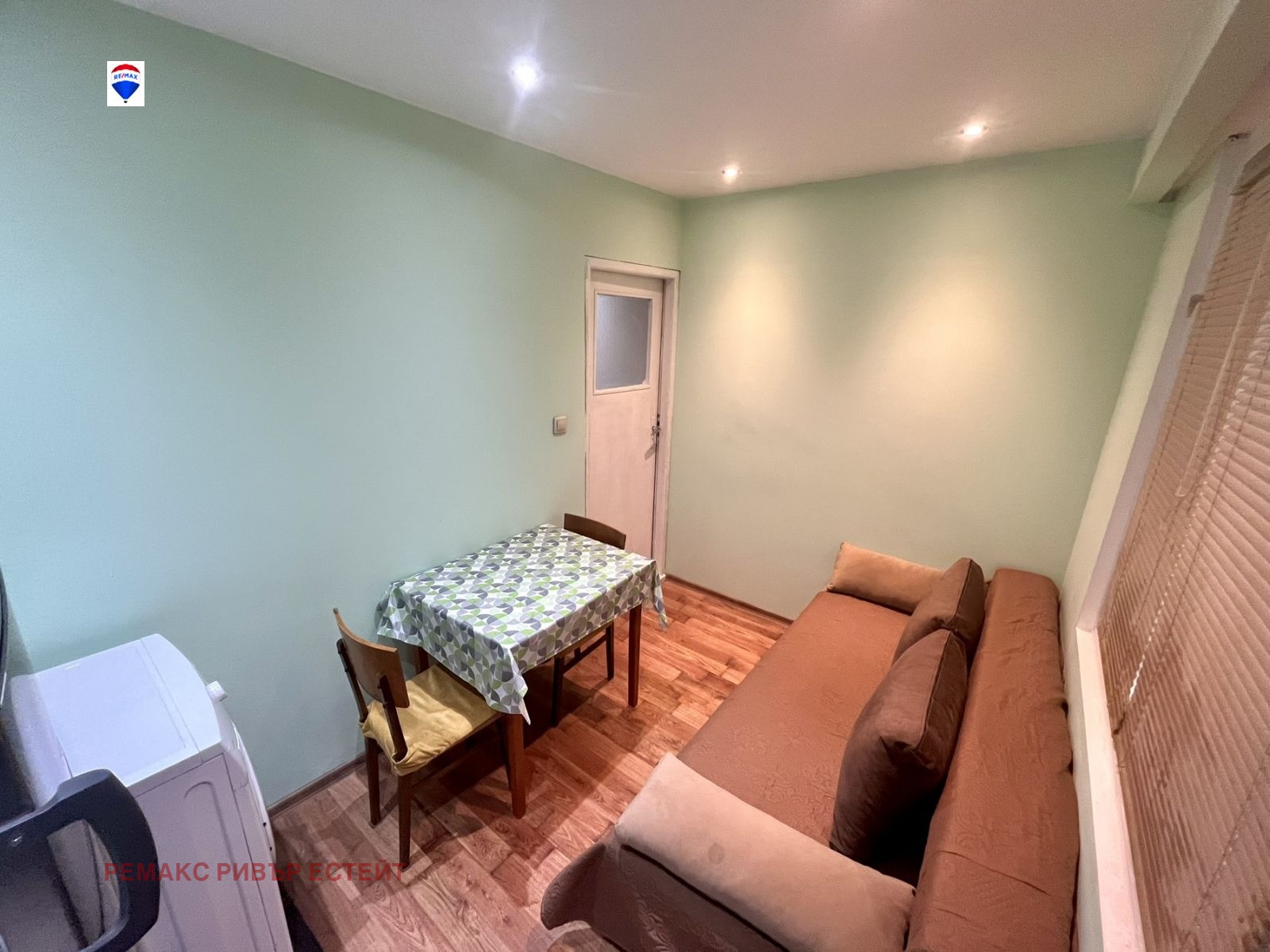 Продава 1-СТАЕН, гр. Русе, Здравец Изток, снимка 9 - Апартаменти - 54077309