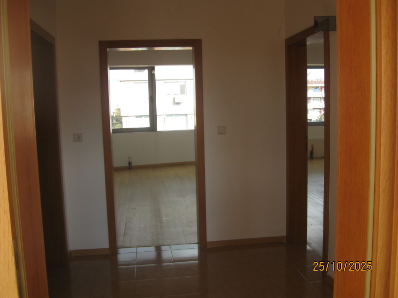 Продава  2-стаен град Пазарджик , Идеален център , 66 кв.м | 79349270 - изображение [7]