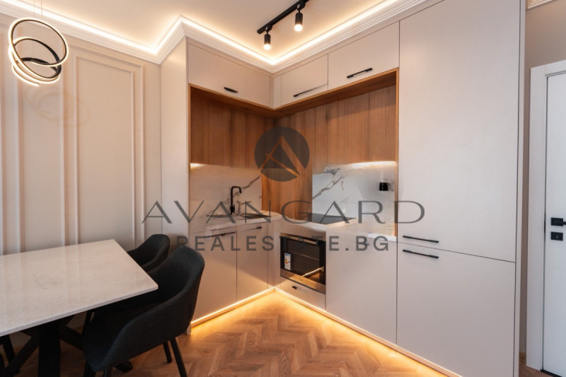 Продава 2-СТАЕН, гр. Пловдив, Кючук Париж, снимка 3 - Апартаменти - 52378725