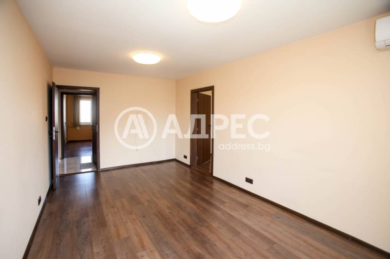 Till salu  2 sovrum Sofia , Oboristje , 77 kvm | 56193069 - bild [2]