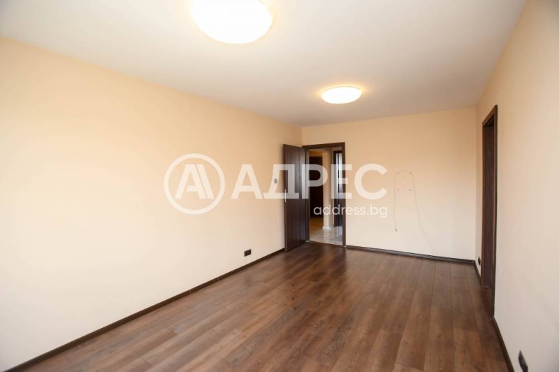 Till salu  2 sovrum Sofia , Oboristje , 77 kvm | 56193069 - bild [8]