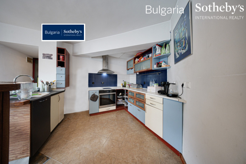 Продава  Многостаен град София , Лозенец , 195 кв.м | 18856203 - изображение [16]