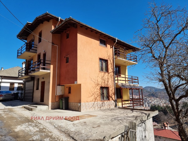 Продава ХОТЕЛ в град Смолян, Станевска махала - 400 кв.м / 287 000 € » 561 323.21 лв., РИАЛ ДРИЙМ ЕООД