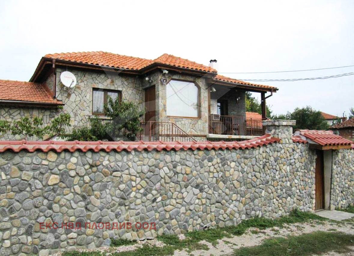 Продава ВИЛА, с. Брягово, област Пловдив, снимка 10 - Вили - 54109027