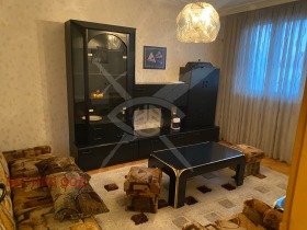Hus Golv Izgrev, Plovdiv