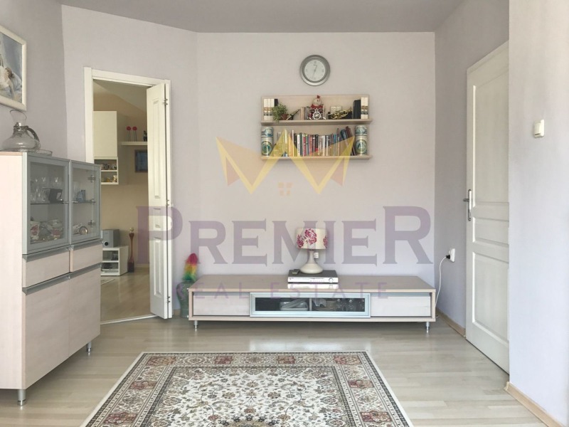 Продава  4-стаен, град Варна, ВИНС-Червен площад •  299 000 EUR • ID 55943656 — holmes.bg - [1] 