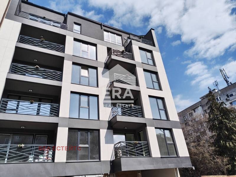 Продава  4-стаен град София , Гоце Делчев , 148 кв.м | 68872152