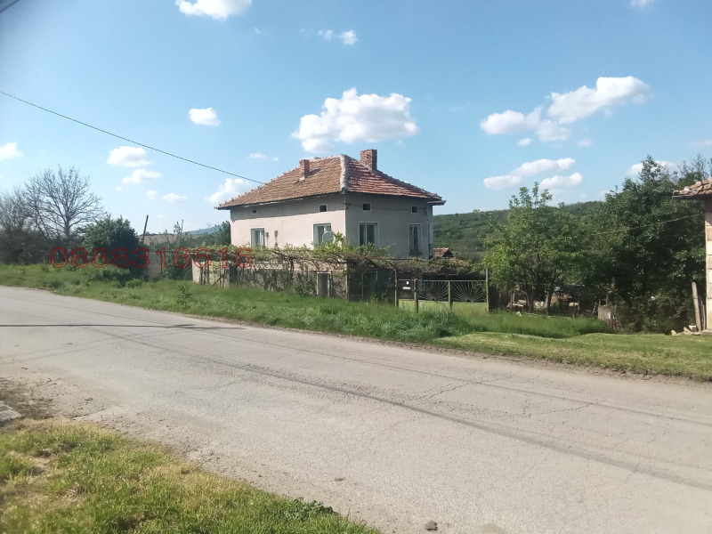 Продава КЪЩА, с. Боденец, област Враца