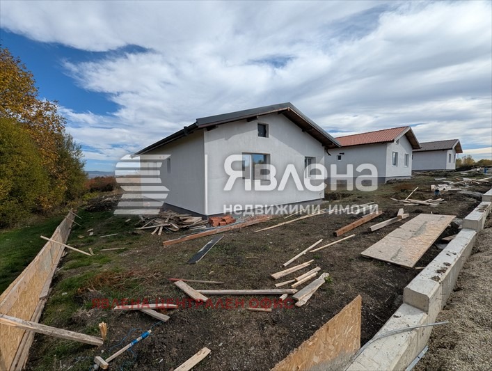 Продава КЪЩА, с. Хераково, област София област, снимка 3 - Къщи - 56218510