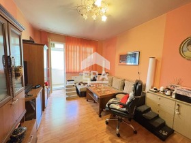 1 chambre Mladost 1, Varna