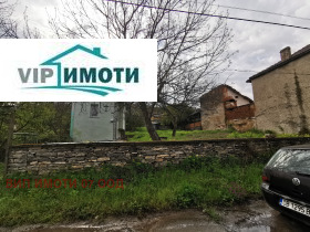 Продажба на имоти в с. Драгана, област Ловеч - изображение 3 