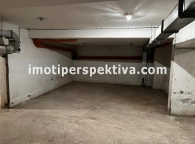 Parkovací místo Kjučuk Pariž, Plovdiv 1