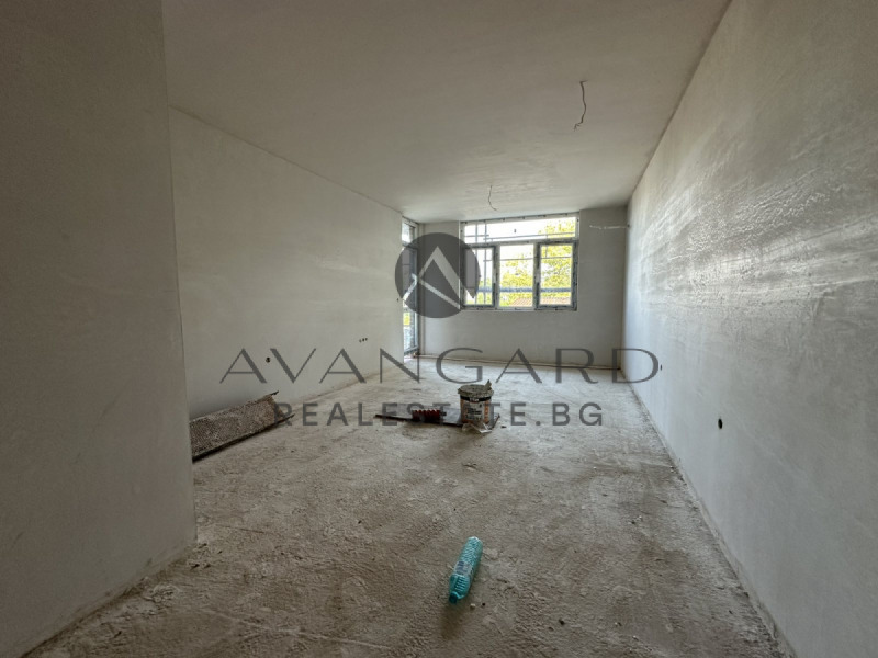 Продава  2-стаен, град Пловдив, Кючук Париж • 99 899 € • ID 39381532 — holmes.bg - [1] 